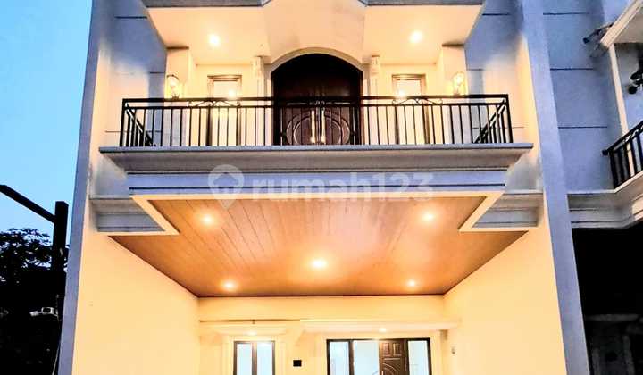 For Sale: House in a Complex in Ciganjur, Jagakarsa, Jakarta 2
