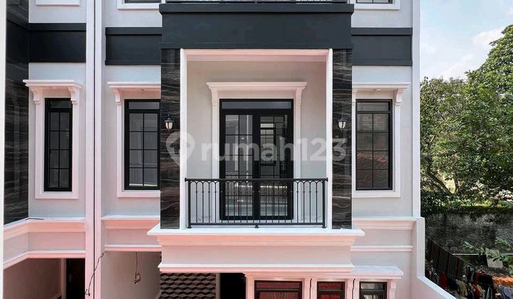 For Sale Ready to Live In House Near Brigif Toll Jagakarsa