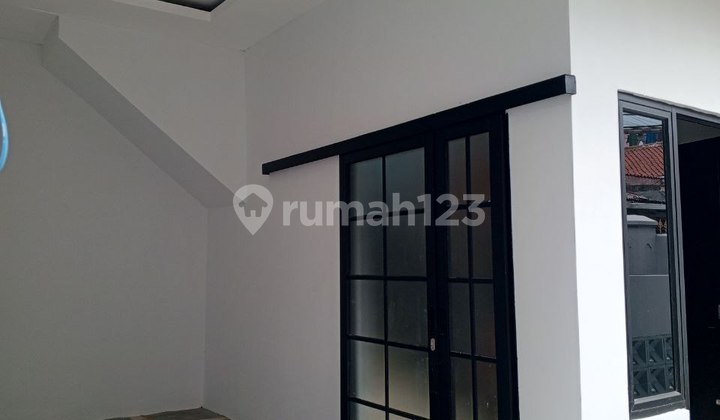 Modern Minimalist House 700 Million Jagakarsa