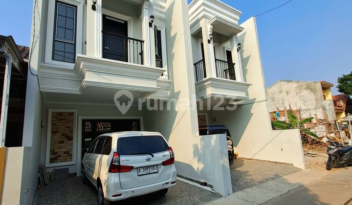 For sale New Classic Modern House in Beji Depok 2