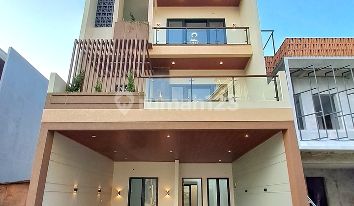 Dijual Rumah Modern Minimalis Siap Huni Dalam Komplek Jagakarsa