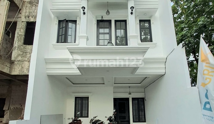 Dijual Rumah Rooftop Dalam Komplek Dekat Stasiun Depok Baru Dijual Rumah Rooftop Dalam Komplek Dekat Stasiun Depok Baru