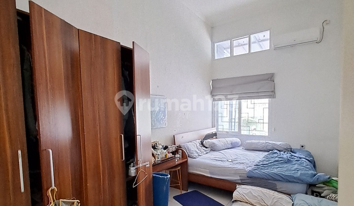 Dijual Cepat Rumah 1.5 Lantai Dalam Komplek di Tanah Baru Beji 2