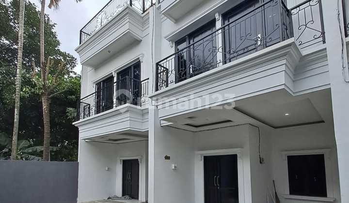 Modern Minimalist House 700 Million Jagakarsa