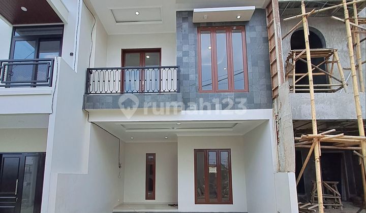 Dijual Rumah Modern Minimalis Dekat Stasiun Lenteng Agung 2