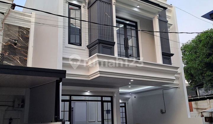 Dijual Rumah American Classic Dekat Jalan Utama dan Stasiun Lenteng Agung 2