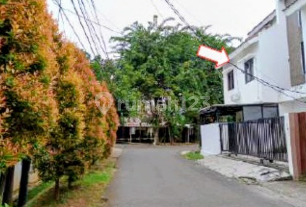 Rumah 2,5 Lantai Bangunan Bagus & Modern Jual Murah Dibawah Harga Pasar 2