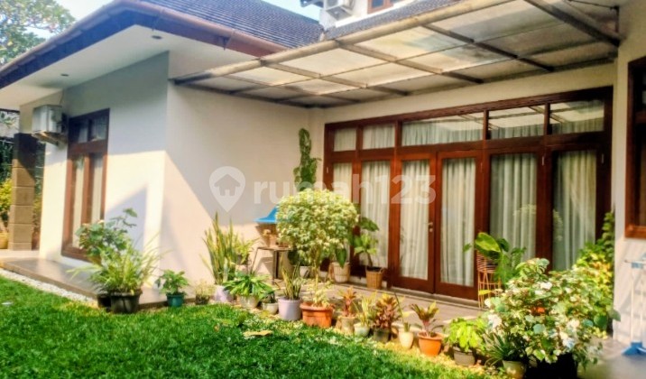 Hunian Bagus Mewah, Nyaman dan Modern Tanah Luas Dilokasi Bergengsi, Jual Murah Dibawah Harga Pasar.