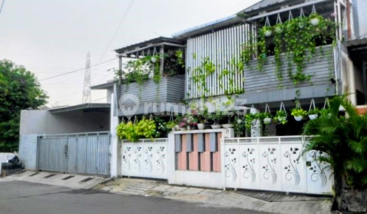 Rumah Murah Dibawah Harga Pasar Dengan 2 Lantai Lokasi Strategis 2