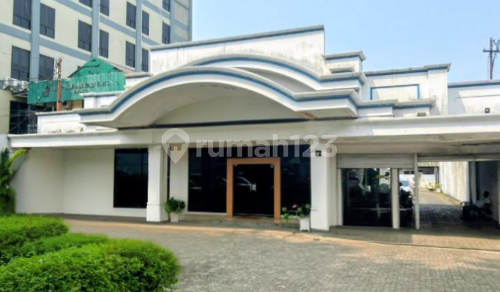 Large Commercial Land + Office Building in Prime Location Facing Main Road, Selling Cheap Only Land Price Calculated