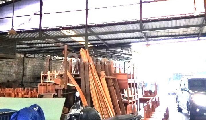 Warehouse Ex Furniture Tanah Luas Harga Murah 2