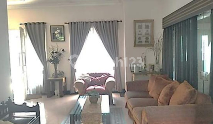 Rumah Exclusive Terawat & Rapih Dibawah Harga Pasar