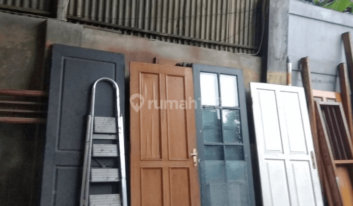 Warehouse Ex Furniture Tanah Luas Harga Murah 1