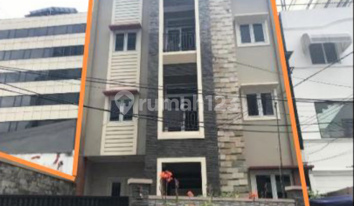 Bangunan Komersial Dilokasi Premium & Strategis Dengan Harga Dibawah Njop