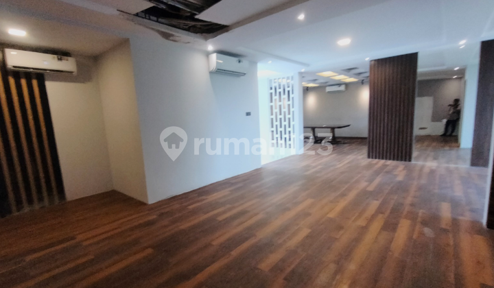 Bangunan Mewah Ex Rumah Kantor (rukan) & Bagus 3 Lantai Dilokasi Elite Murah Dibawah Pasar Bangunan Mewah Ex Rumah Kantor (rukan) & Bagus 3 Lantai Dilokasi Elite Murah Dibawah Pasar