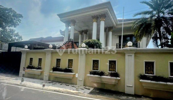 Beautiful and Luxurious 2-Story House for Sale Below Market Price 2