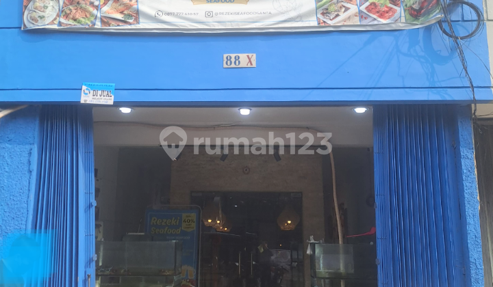 Ruko 3 Lantai Luas & Lokasi Strategis Dengan Harga Dibawah Pasar