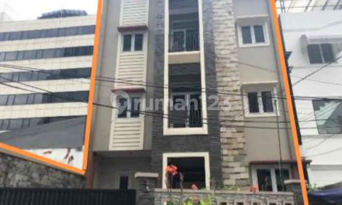 Bangunan Komersial Dilokasi Premium & Strategis Dengan Harga Dibawah Njop Bangunan Komersial Dilokasi Premium & Strategis Dengan Harga Dibawah Njop