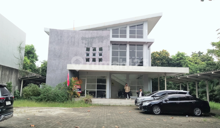 Lahan Luas + Bangunan Asri & Strategis Harga Murah Hitungan Total Luas Tanah