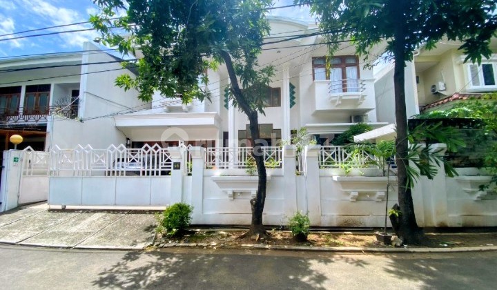 Rumah Dikawasan Elite Bertetangga Pejabat, Jual Murah Dibawah Harga Njop Dan Hanya Hitung Tanah