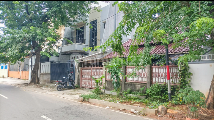 Rumah Luas Dilokasi Strategis Jual Hitung Tanah Dibawah Njop 2