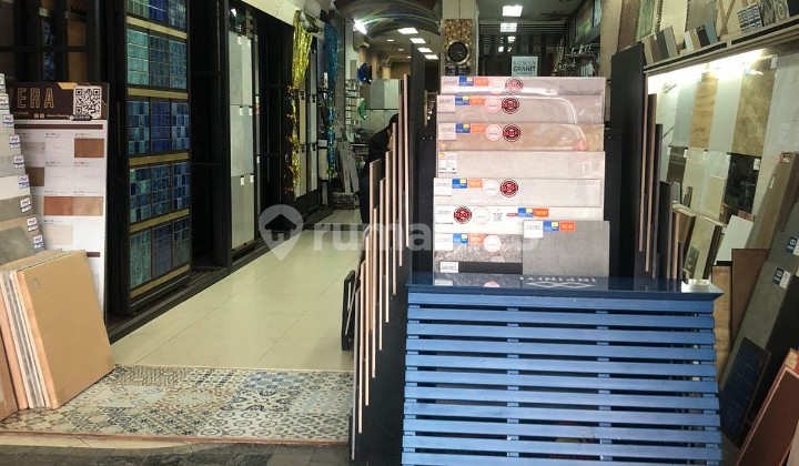 Affordable Shop House in a Strategic Location in an Elite Area Affordable Shop House in a Strategic Location in an Elite Area