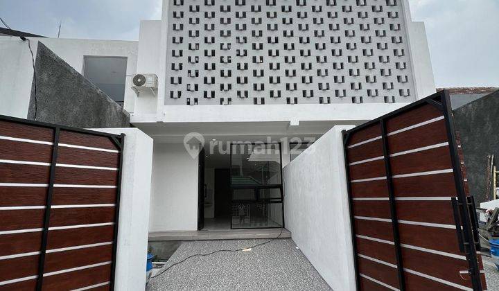 Rumah 2 Lantai Baru di Gunung Anyar Harapan, Surabaya 1