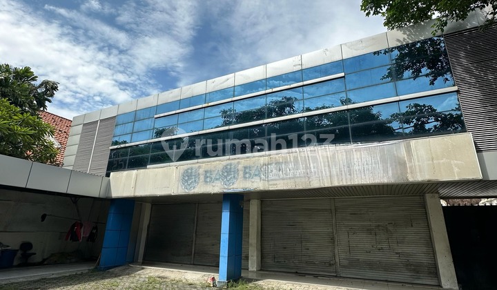 Disewakan Gedung Ex Bank Surabaya Pusat  1