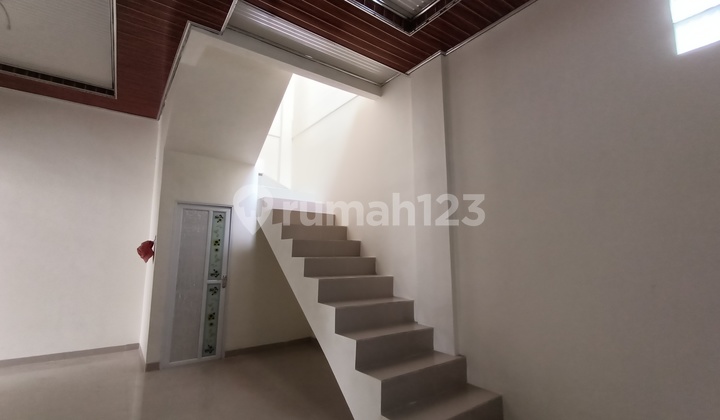 Rumah 2 Lantai Murah Siap Huni Lokasi Belakang Kampus Ubl 8