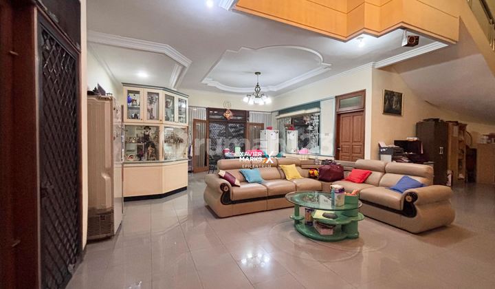 Dijual Rumah Mewah di Araya Galaxy Bumi Permai Dekat Galaxy Mall Dijual Rumah Mewah di Araya Galaxy Bumi Permai Dekat Galaxy Mall