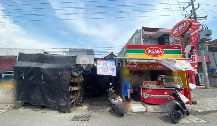 RUMAH DI RAYA SEMAMPIR DEKAT MERR PINGGIR JALAN 1