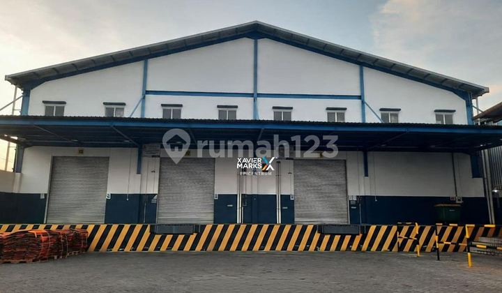 Warehouse for Rent in Porong Sidoarjo, Good Modern