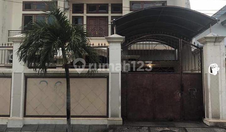 For Sale: Move-In Ready House in Pucang Adi, near Gubeng Kertajaya. 1