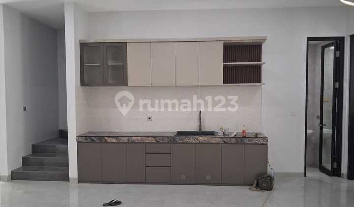 Dijual Rumah Modern Baru Gress Manyar Jaya dekat Gubeng Galaxy Mall 2