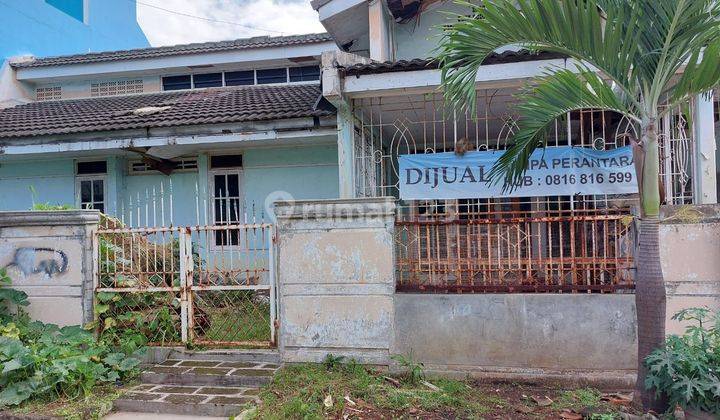 Dijual cepat Rumah di Jl. Pondok Cibubur Butuh Renovasi SHM Timur 1