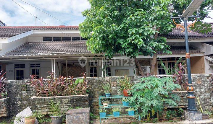 Dijual cepat Rumah di Jl. Pondok Cibubur Butuh Renovasi SHM Timur 2