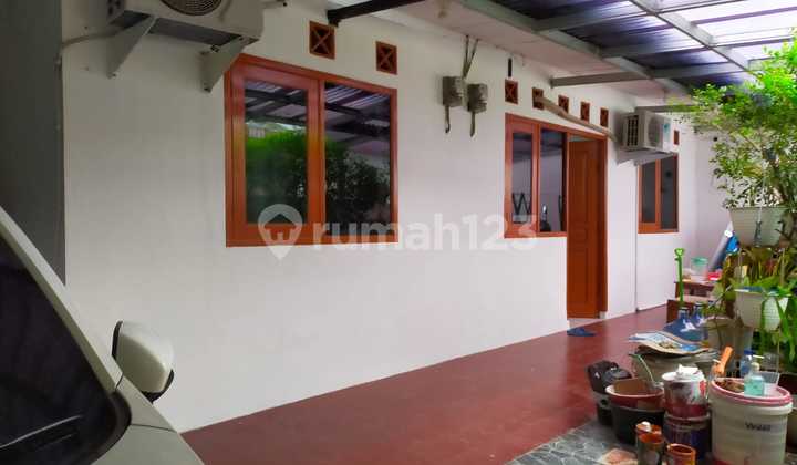 Dijual Rumah SHM Benda Baru, Pamulang, Kota Tangerang Selatan Dijual Rumah SHM Benda Baru, Pamulang, Kota Tangerang Selatan
