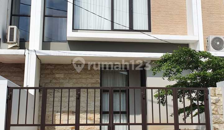 Rumah Bagus Shm Di Jl. Palem Puri, Jombang, Kec. Ciputat, Jombang Rumah Bagus Shm Di Jl. Palem Puri, Jombang, Kec. Ciputat, Jombang