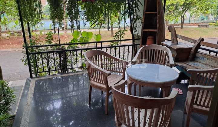 Dijual Rumah Asri Lokasi Strategis Semi Furnishedthe Greenbsd