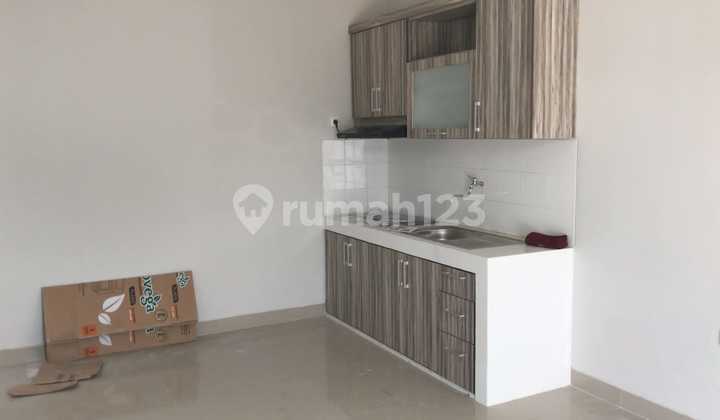 Rumah Bagus Shm Di Jl. Palem Puri, Jombang, Kec. Ciputat, Jombang 2