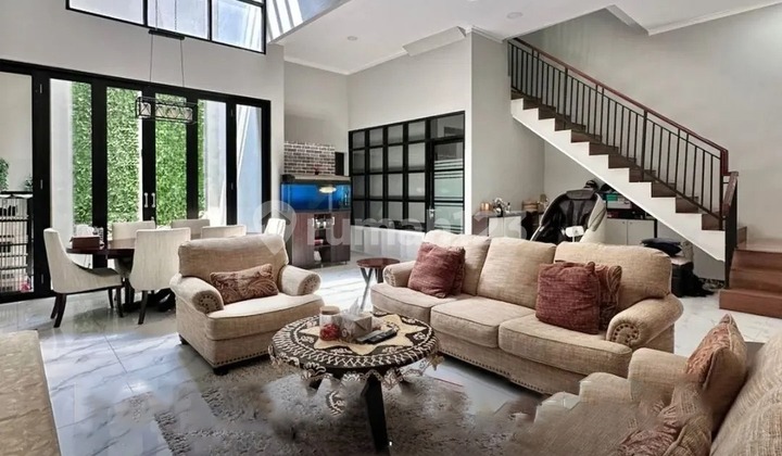 RUMAH PREMIUM 2 LANTAI + ROOF TOP Bagus Siap Huni di Menteng Bintaro Sektor 7