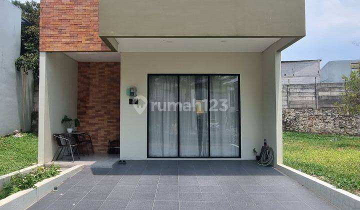 Rumah Discovery 2.5 Lantai Depan Taman Bagus Siap Huni 1