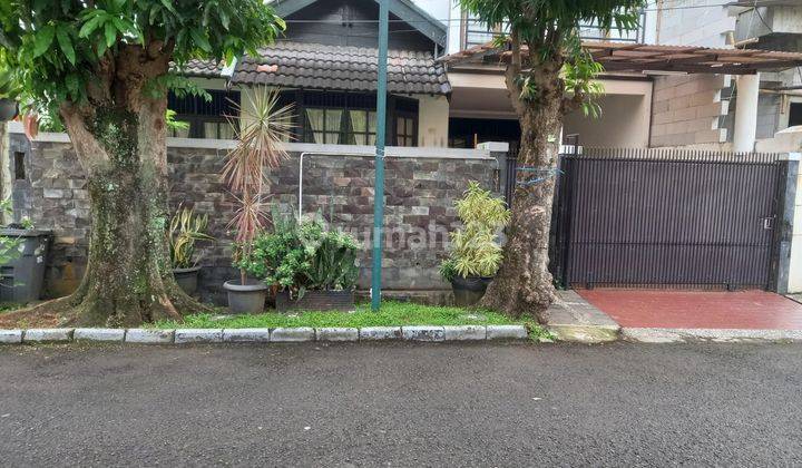 Rumah Bagus Siap Huni Harga Menarik Dalam Komplek Perumahan Bintaro Sektor 3 1