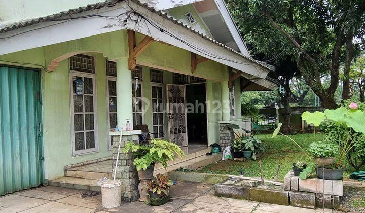 Rumah 2 Lantai Untuk Usaha di Jalan Utama Bintaro Sektor 9 4
