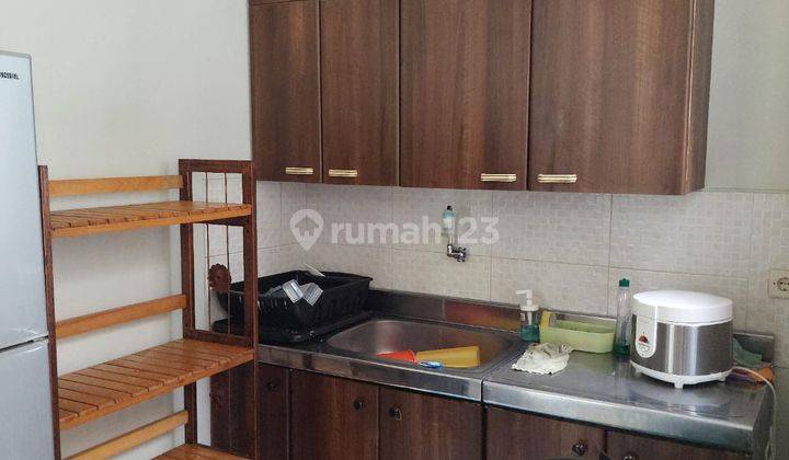 Rumah Bagus Siap Huni Harga Menarik Dalam Cluster Bintaro Sektor 9 semi Furnished 