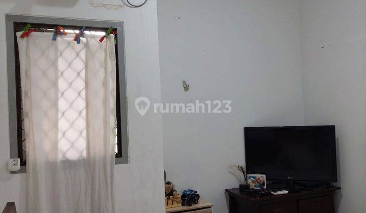 Rumah Bagus Siap Huni Harga Menarik Dalam Cluster Bintaro Sektor 9 semi Furnished 