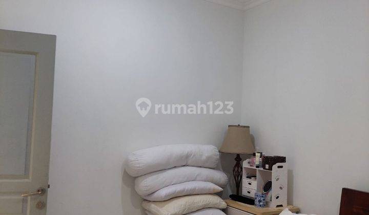 Rumah Bagus Siap Huni Harga Menarik Dalam Cluster Bintaro Sektor 9 semi Furnished 