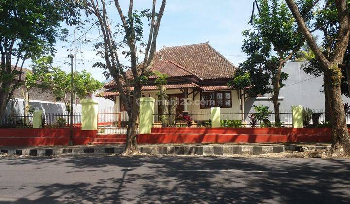 Rumah Villa Bangunan Belanda Full Kayu Jati Kuno Di Temanggung Kota 1