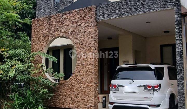 Rumah Bagus Siap Huni Kondisi Semi Furnished Dalam Cluster Bintaro Jaya 1