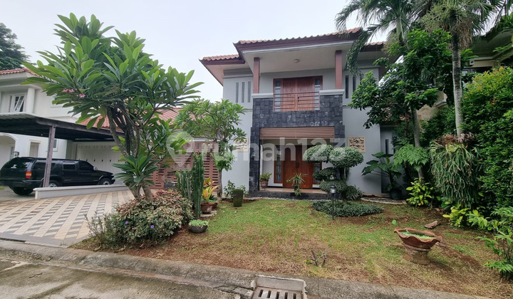 Good Neat Furnished House Ready to Live in Elite Bintaro Sector 9 Housing